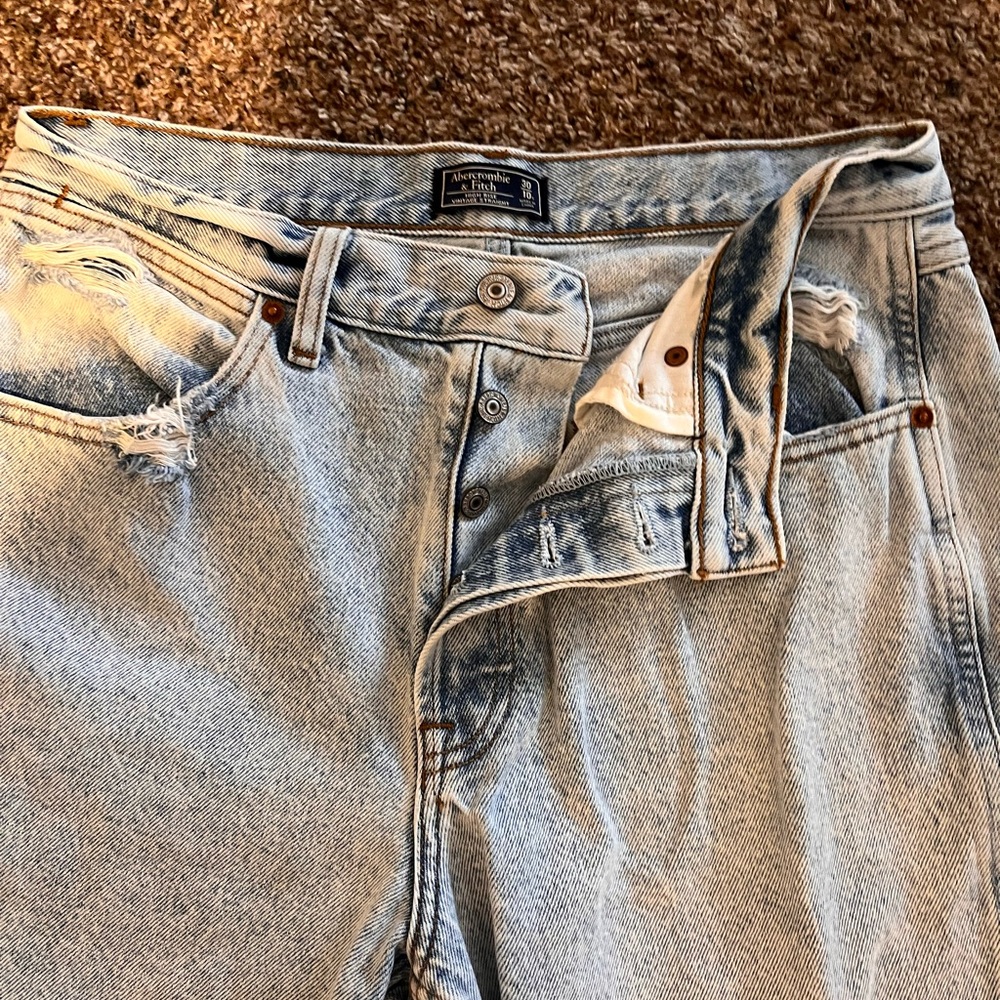 Abercrombie & Fitch High Rise Vintage Straight Jeans - Picture 4 of 5